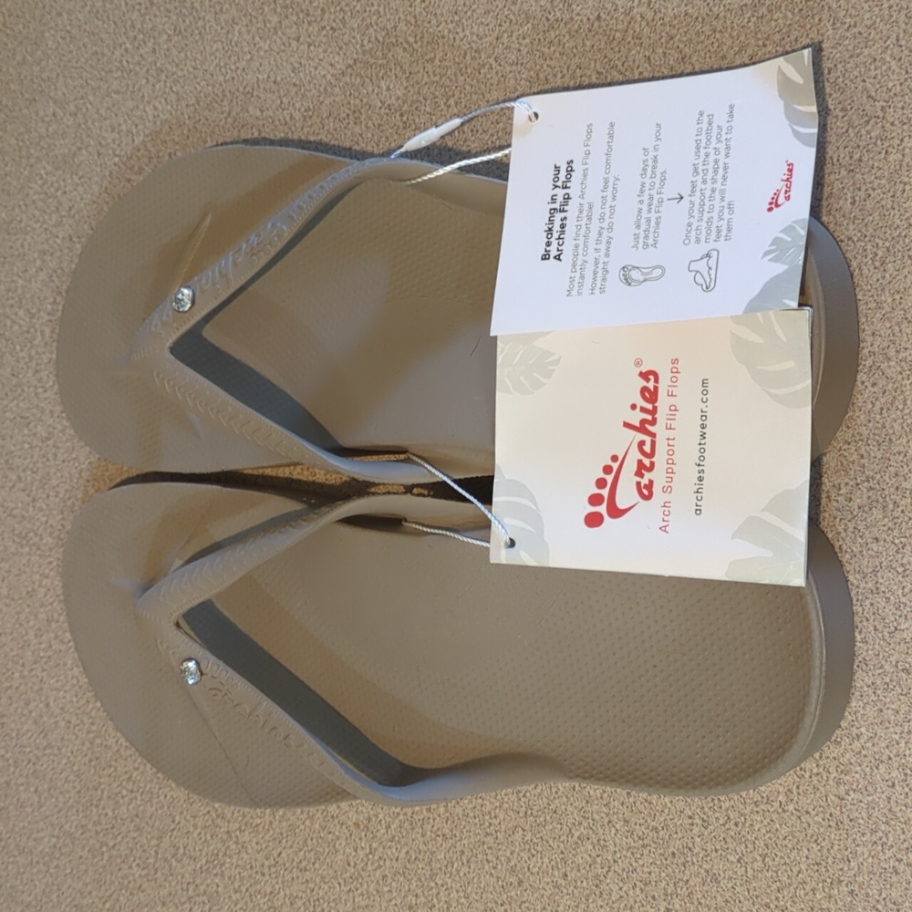 Archie's flip flops Women's US 9